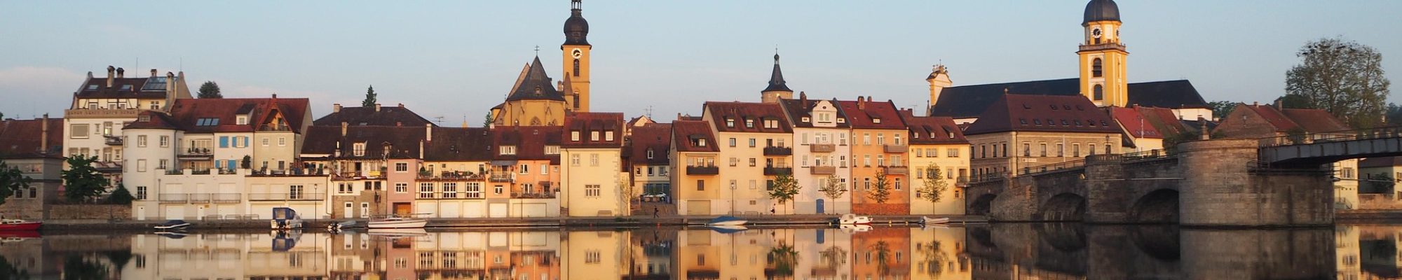 kitzingen-am-main-2558160_1920